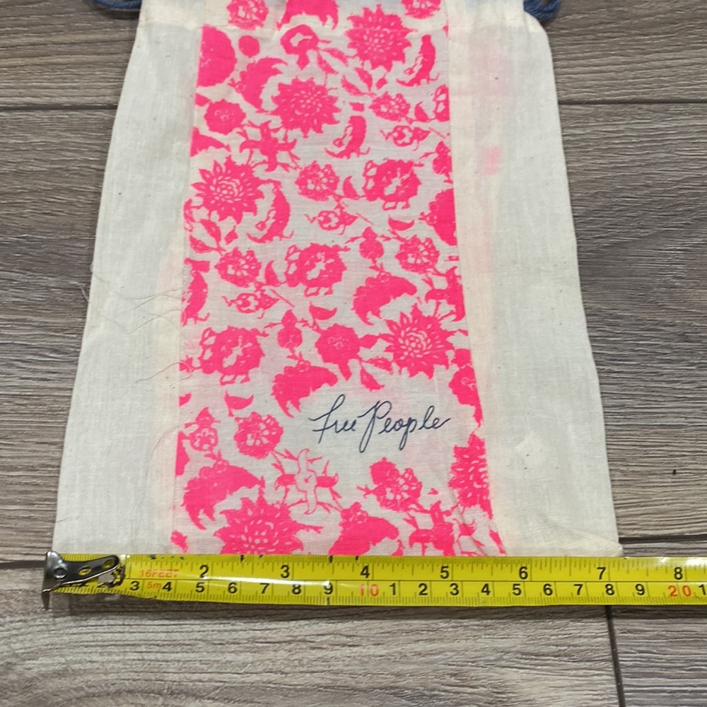 FREE PEOPLE Pink White Cotton Muslin Small Drawstring Bag - Picture 6 of 8